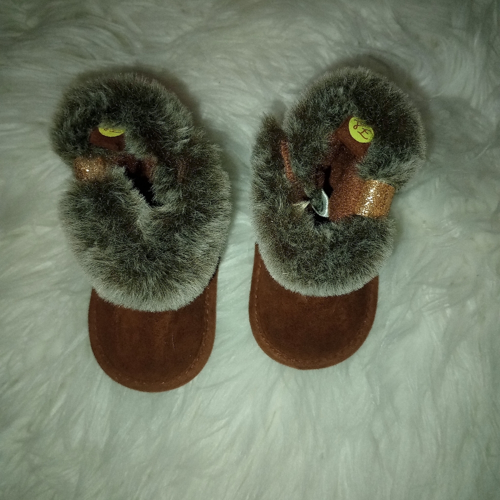 Fitst Steps Cozy Brown Fur-Lined Baby Boots - Picture 3 of 5